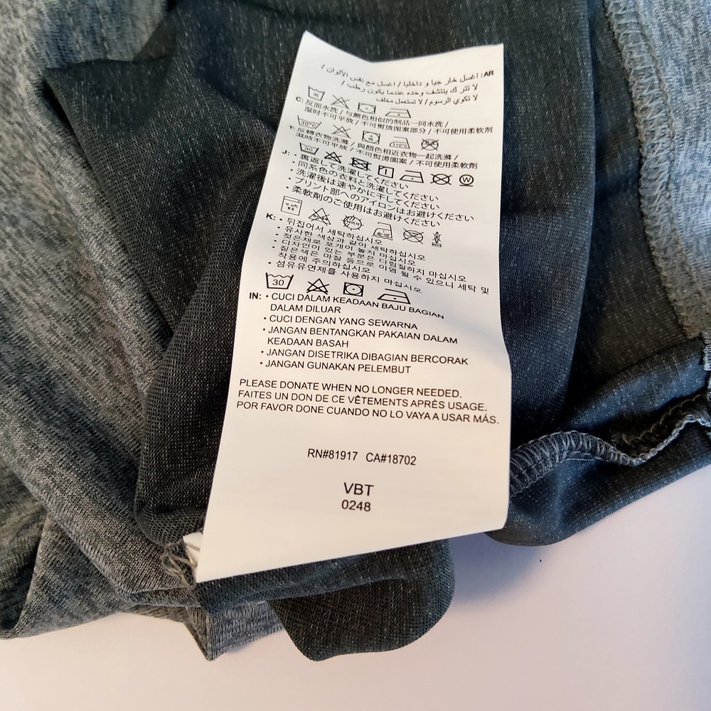 Nike NWT Boys Size 6 Gray T Shirt Black Shorts Neon Logo 2 Piece Set Outfit - Picture 6 of 10